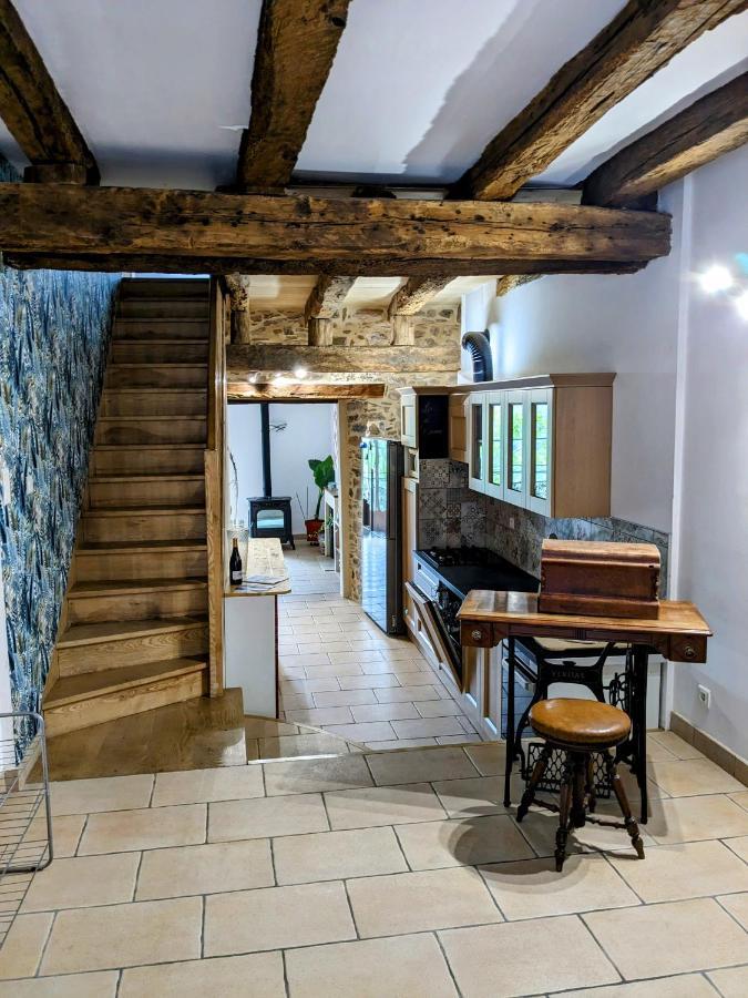 Villa Le Quatorze, Au Coeur De Najac Extérieur photo